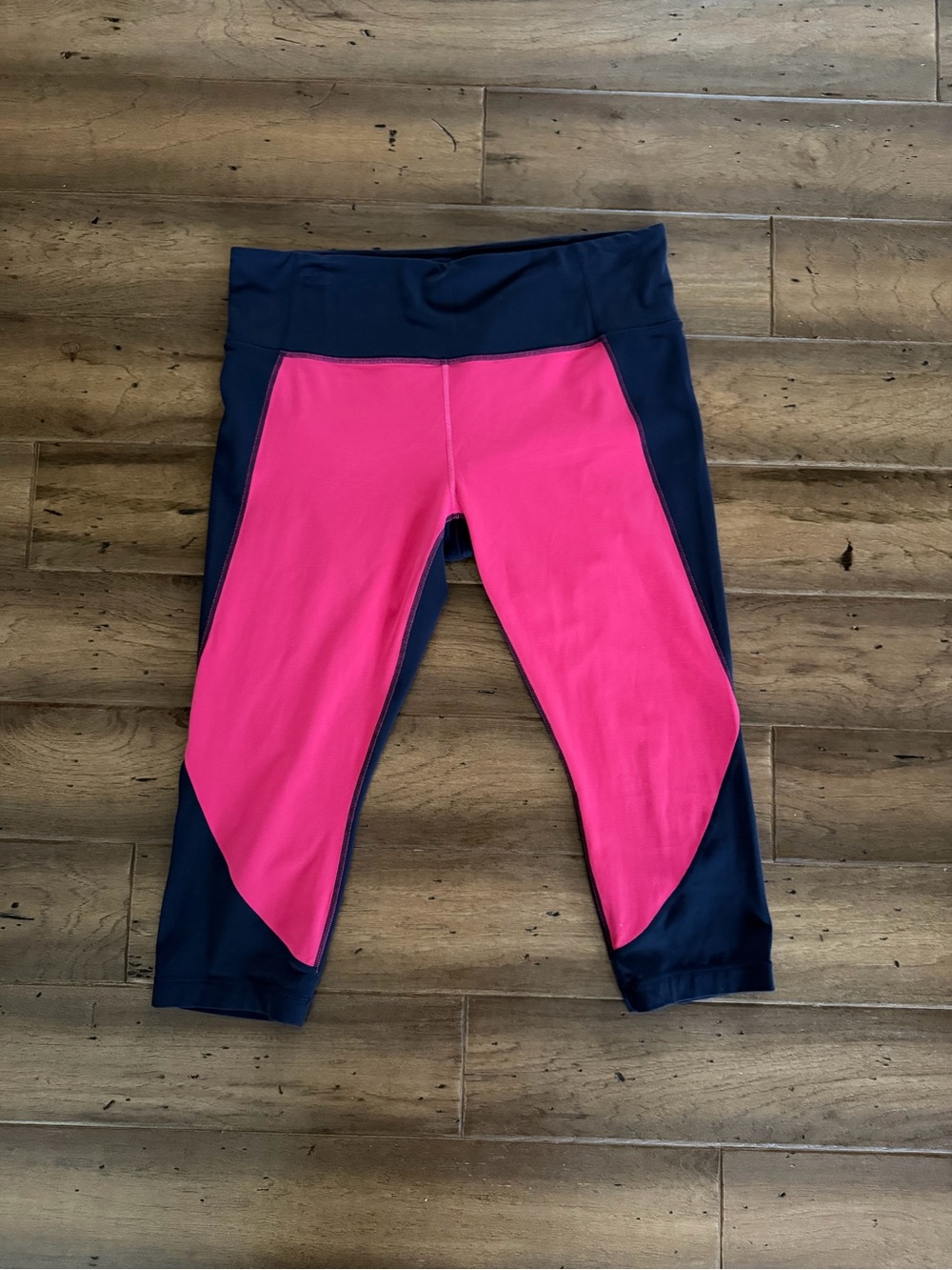 Athleta Colorblock Capri Leggings Navy Pink Womens XL High Rise Athletic Workout